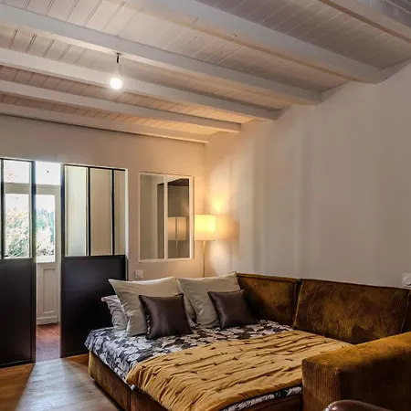 Grande Maison De Famille, 12pers, Piscine Privee, Vallee Du Lot & Bastides Villa *